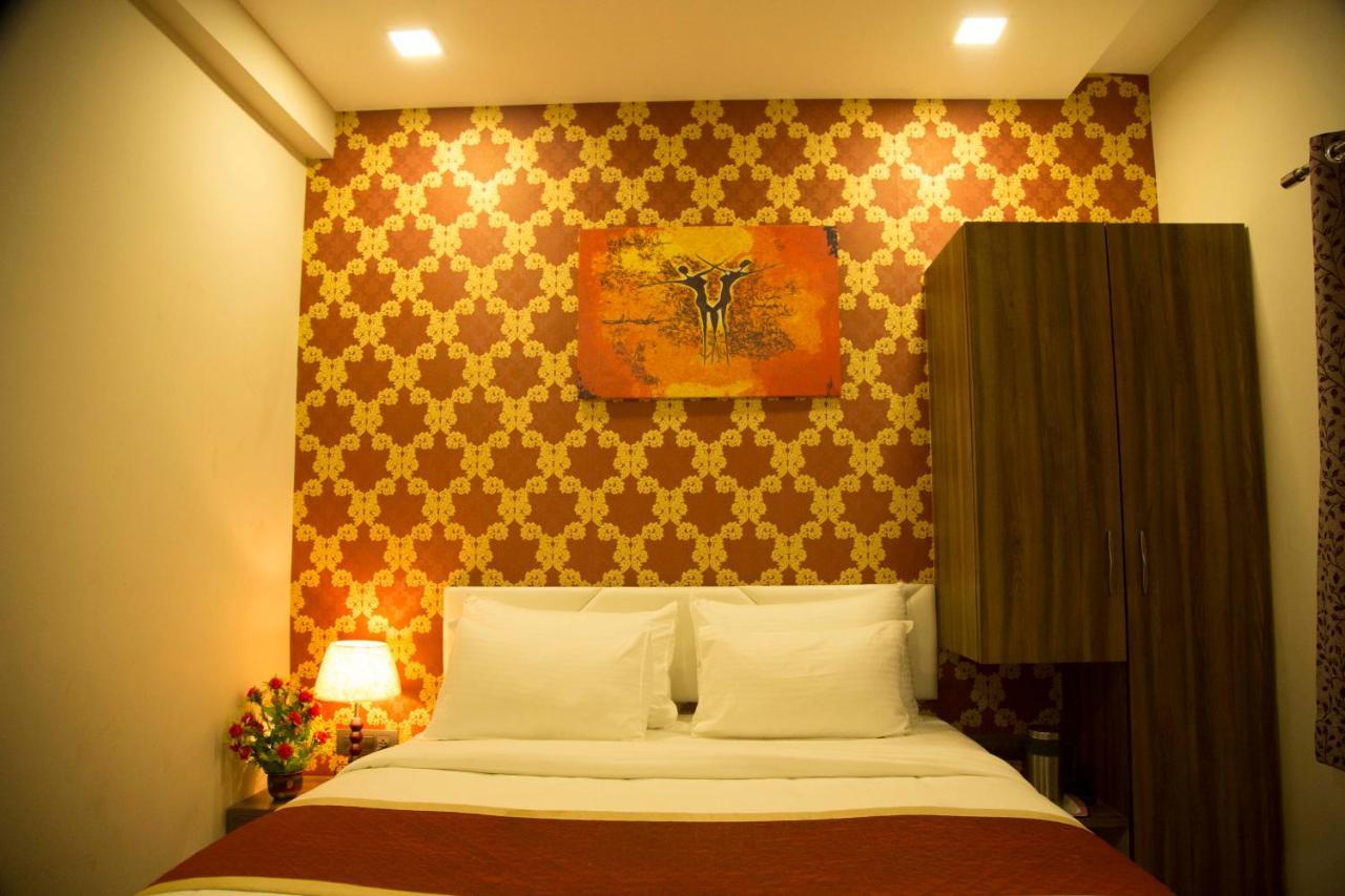 Hotel The Mewar Dabok Buitenkant foto
