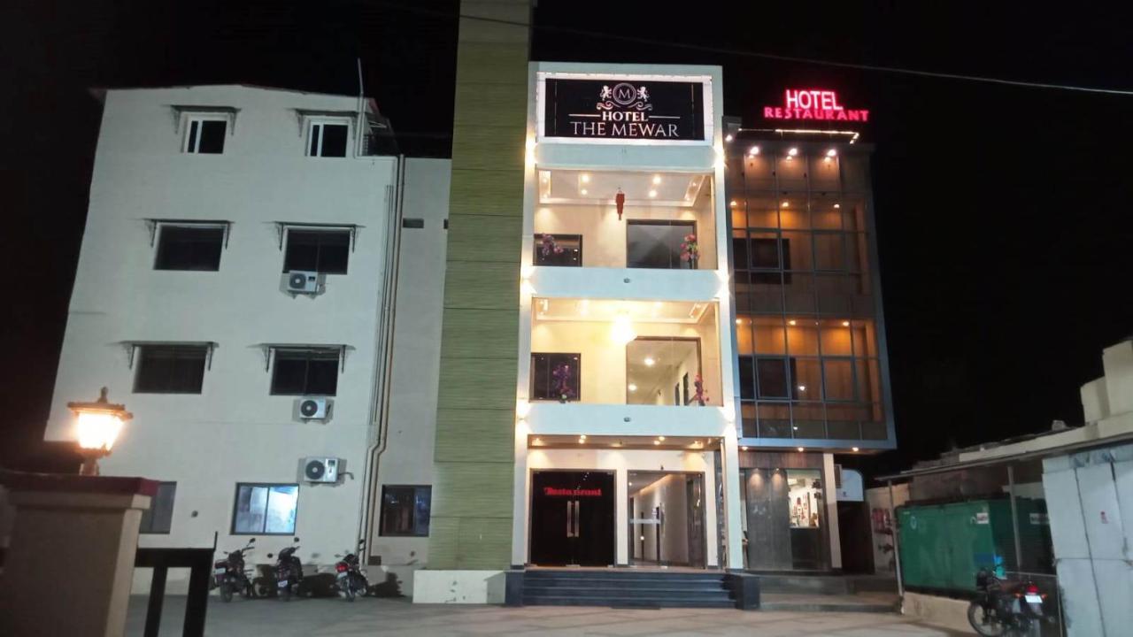 Hotel The Mewar Dabok Buitenkant foto